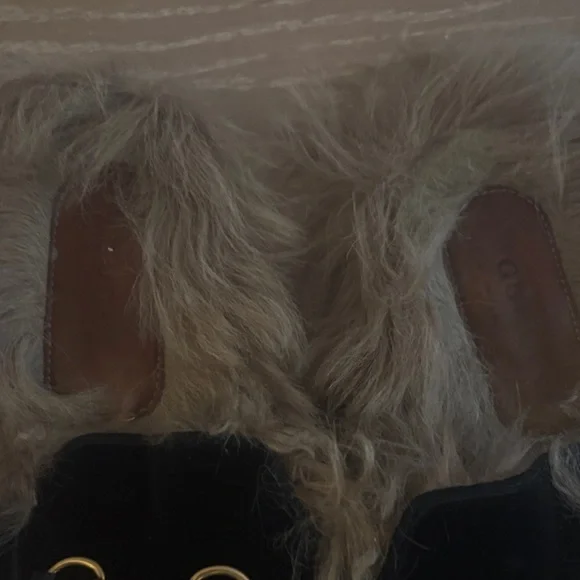 Gucci Black Loafers with Brown Fur Lining Princeton Mules - Picture 2 of 4